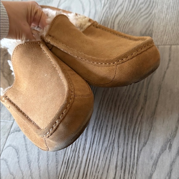 UGG Men's Ascot Chestnut Suede Loafers - Picture 6 of 8